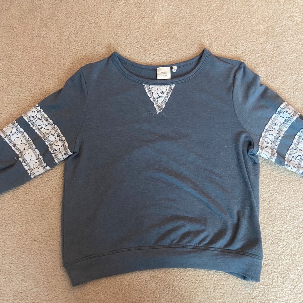 long sleeve t-shirt